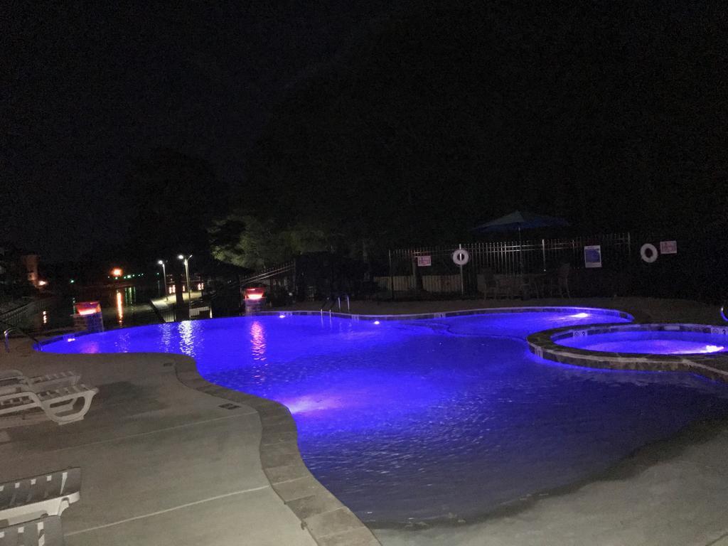 Emerald Isle Resort Hot Springs Extérieur photo